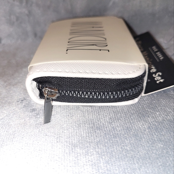 Rae Dunn 5-Piece manicure set. White case w/ "Manicure." in black letters - Picture 7 of 7